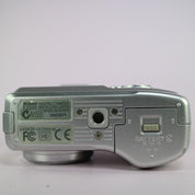 Nikon Digital Camera Coolpix 2200 2.0MP Silver Tested
