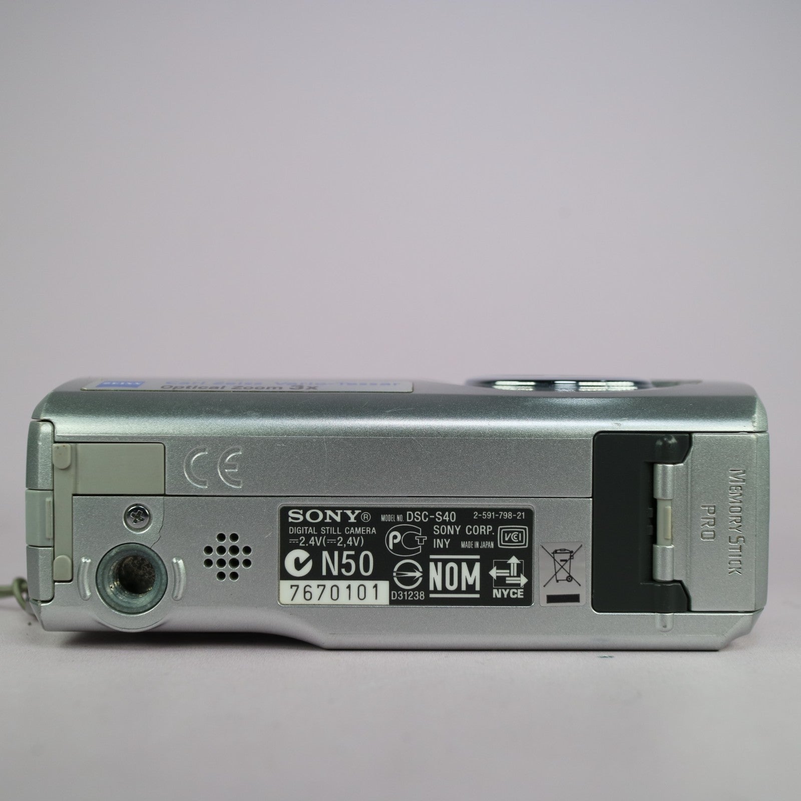 Sony Digital Camera Cybershot DSC-S40 4.1MP Silver Tested