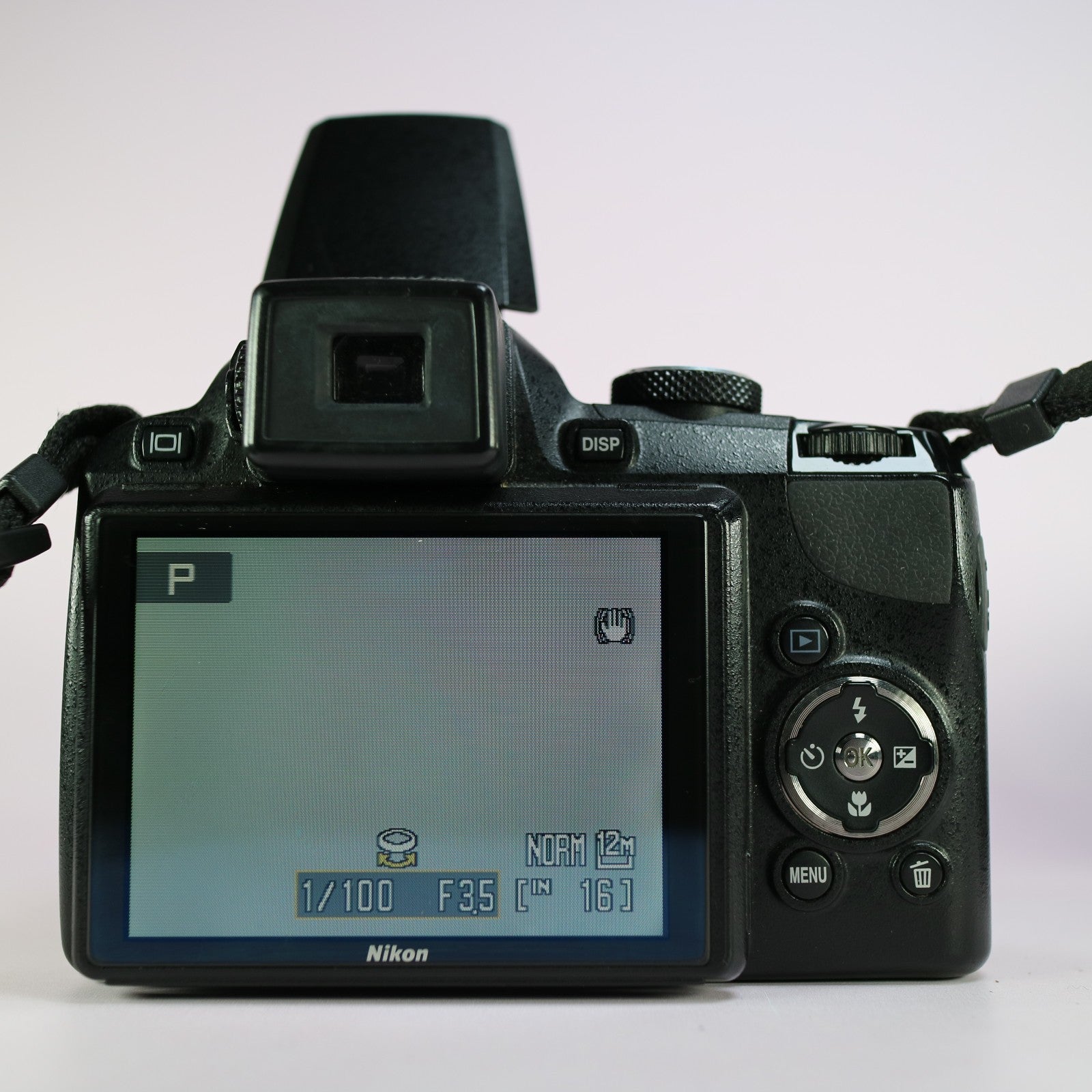 Nikon Digital Bridge Camera Coolpix P90 12.1MP Black Tested Full Working Set