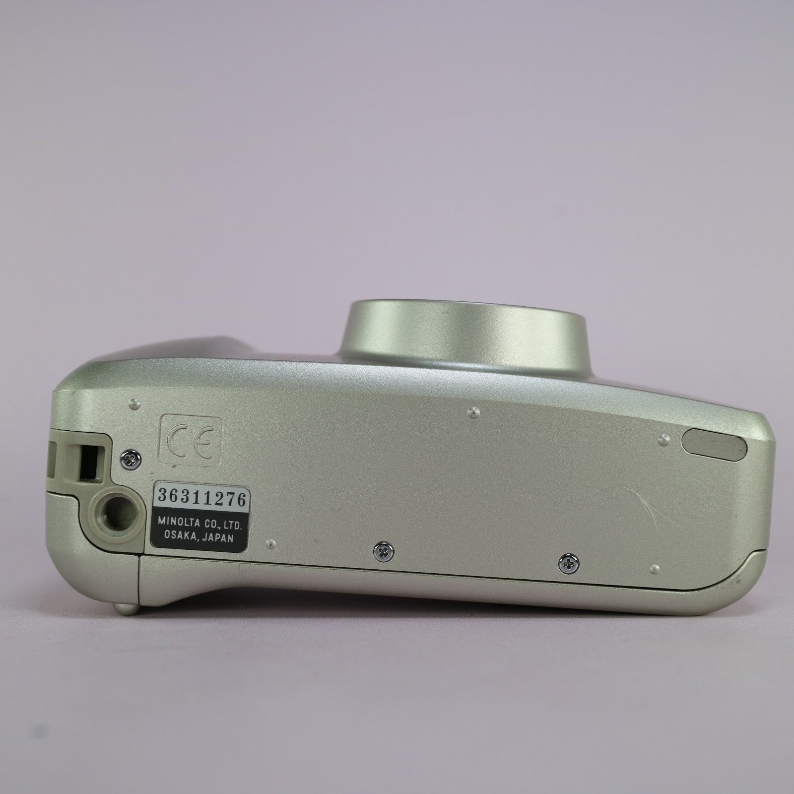 Minolta 110 Zoom 35mm Film Point and Shoot Camera Silver Tested