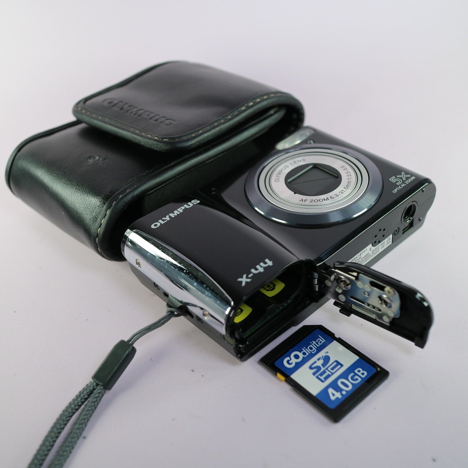 Olympus Digital Camera X-44 12.0MP Black Tested