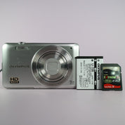 Olympus Digital Camera VG-120 14.0MP Silver Tested Full Working Set