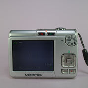 Olympus Digital Camera FE-210 7.1MP Silver Tested