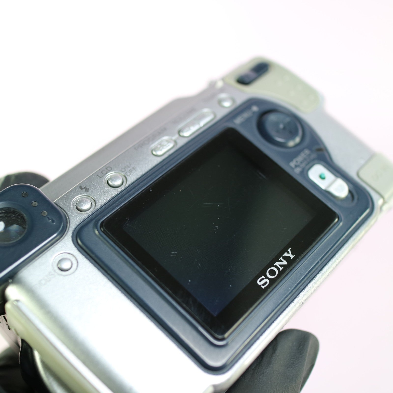 Sony Cybershot DSC-S70 3.3MP Compact Digital Camera Silver Tested