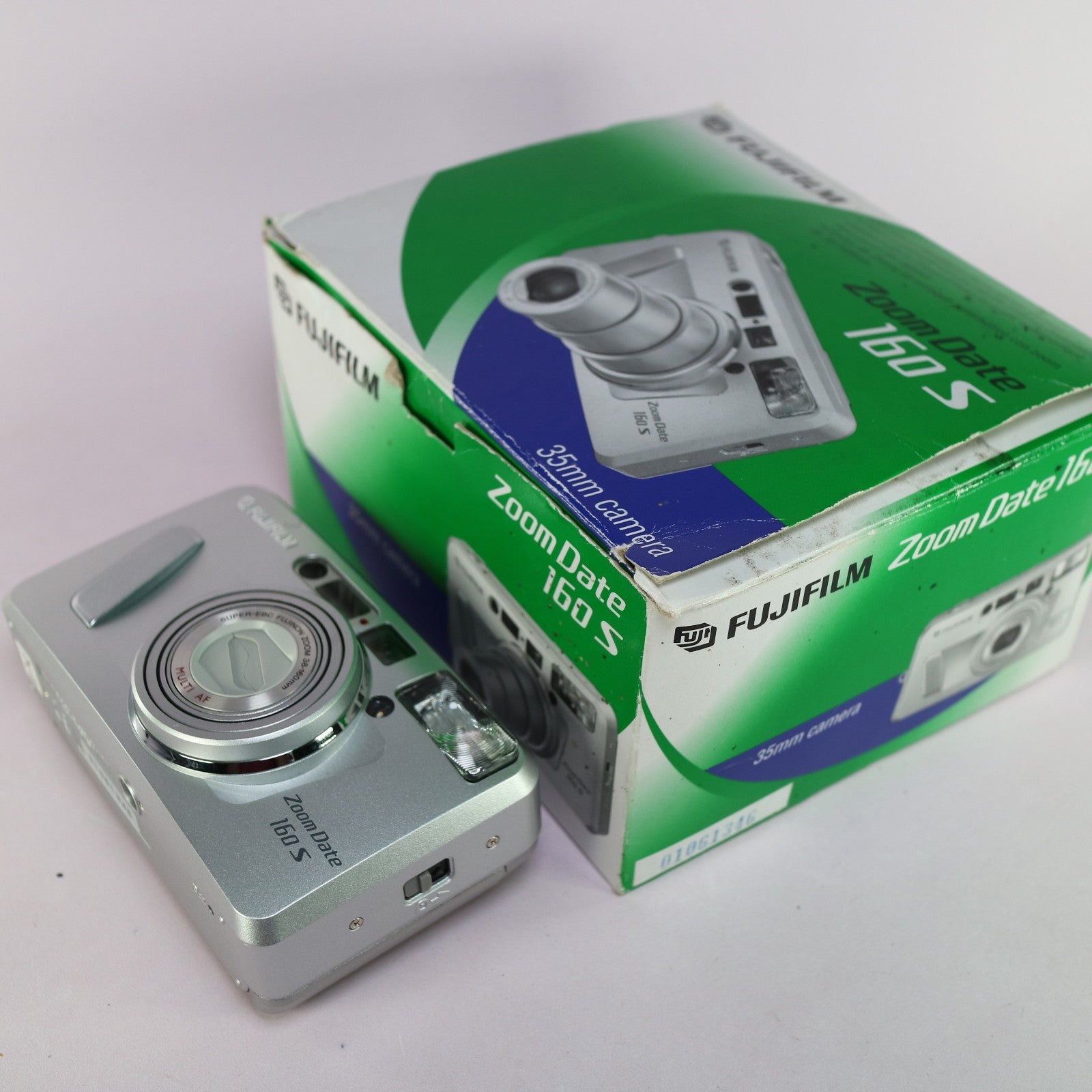 Fujifilm Zoom Date 160S 35mm Film Point and Shoot Camera Silver Tested