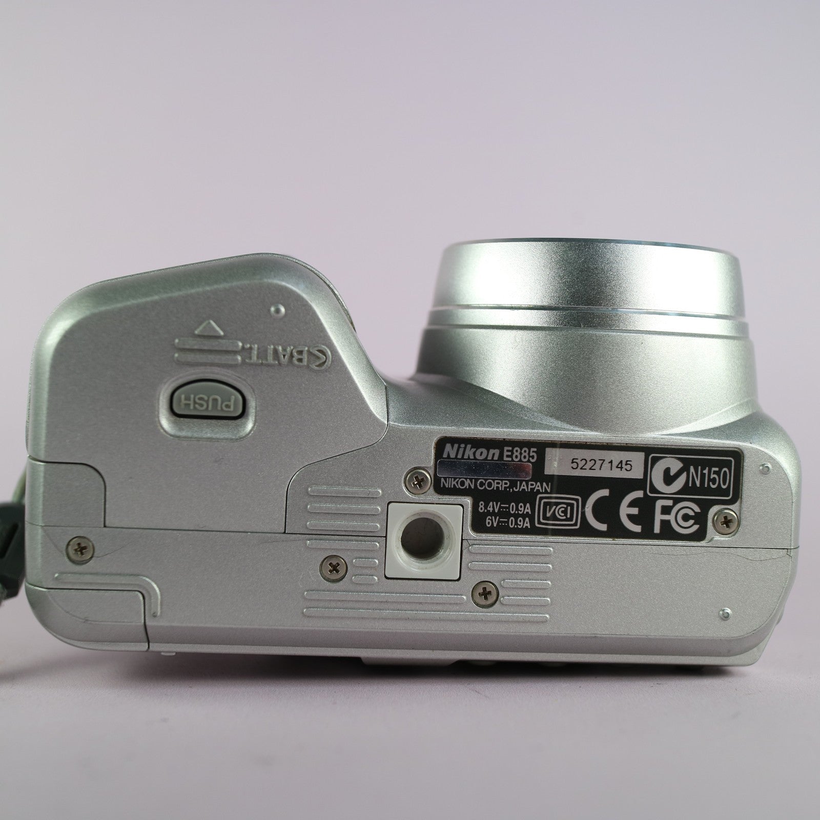 Nikon Digital Camera Coolpix 885 3.2MP Silver Tested