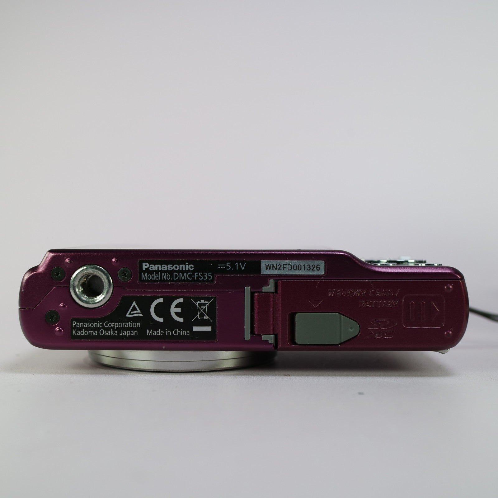 Panasonic Digital Camera Lumix DMC-FS35 16.1MP Purple Tested Full Working Set