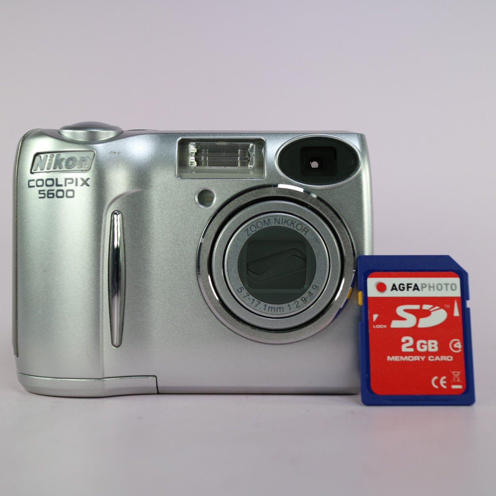 Nikon Digital Camera Coolpix 5600 5.1MP Silver Tested