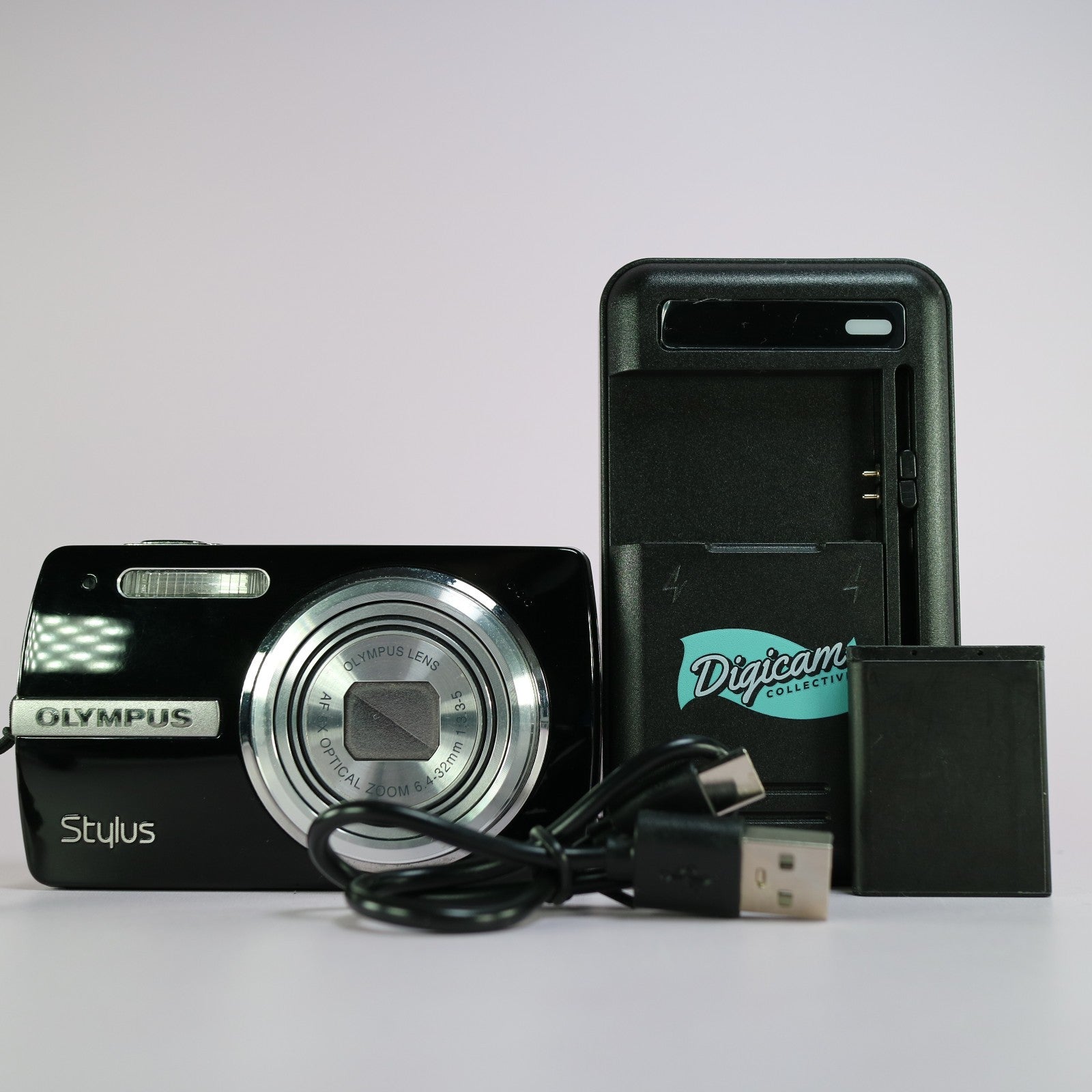 Olympus Digital Camera Stylus 820 8.0MP Black Tested Full Set