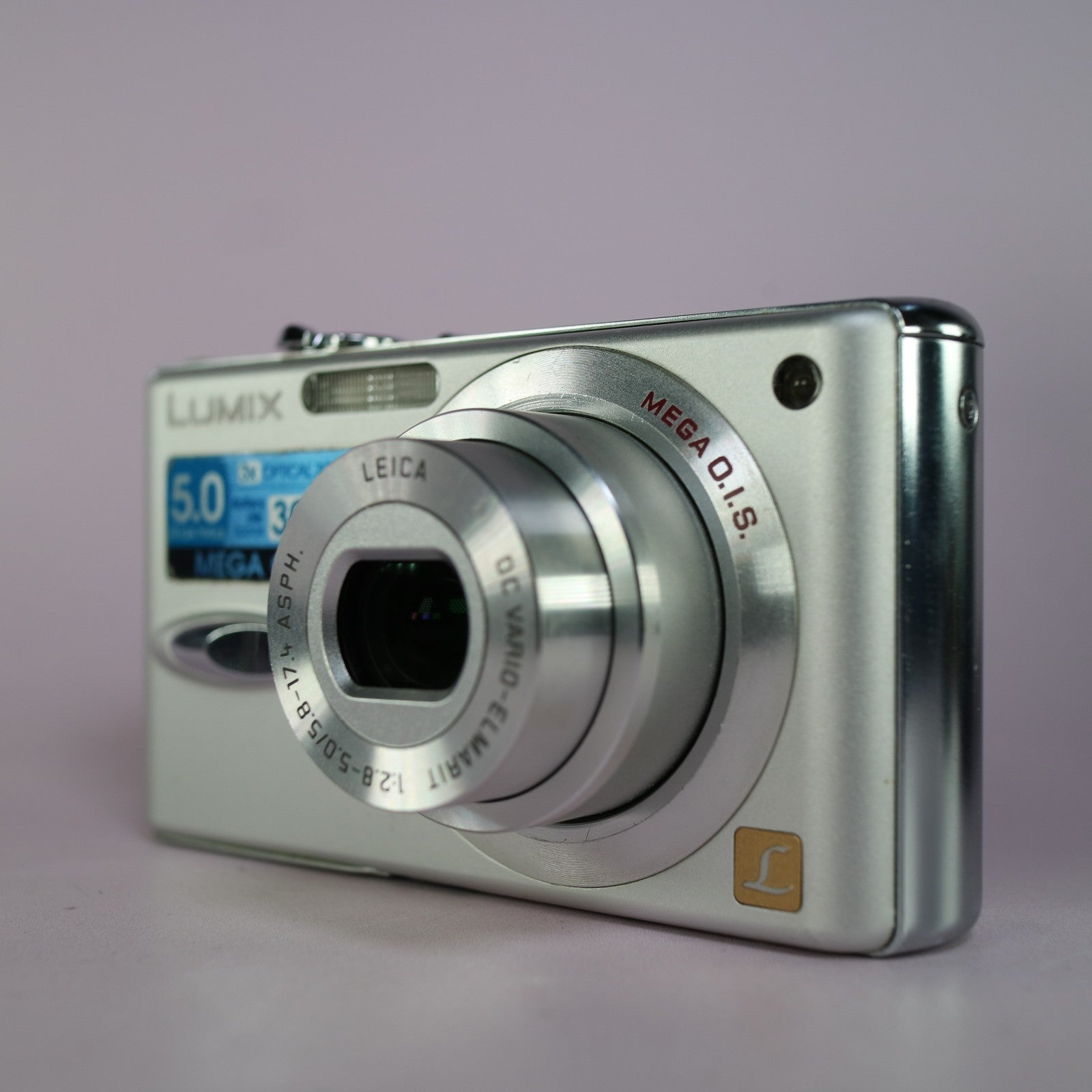 Panasonic Digital Camera Lumix DMC-FX8 5.0MP Silver Tested