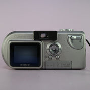 Sony Digital Camera Cybershot DSC-P9 4.0MP Silver Tested
