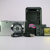 Panasonic Digital Camera Lumix DMC-FS18 16.1MP Silver Tested Full Working Set