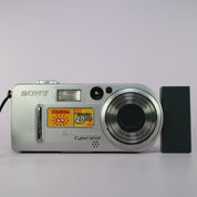 Sony Digital Camera Cybershot DSC-P9 4.0MP Silver Tested