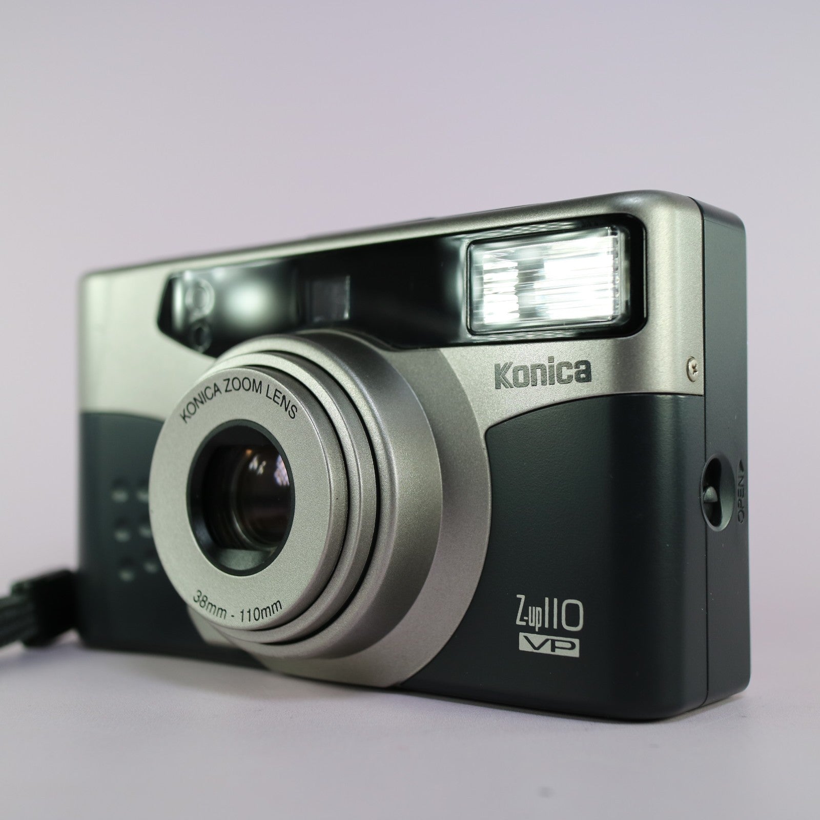 Konica Z Up 70 VP 35mm Film Point and Shoot Camera Silver Tested