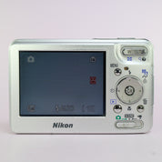Nikon Digital Camera Coolpix S1 5.1MP Silver Tested Full Working Set