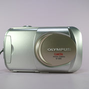 Olympus Digital Camera Camedia D-395 2.0MP Silver Tested With xD Card