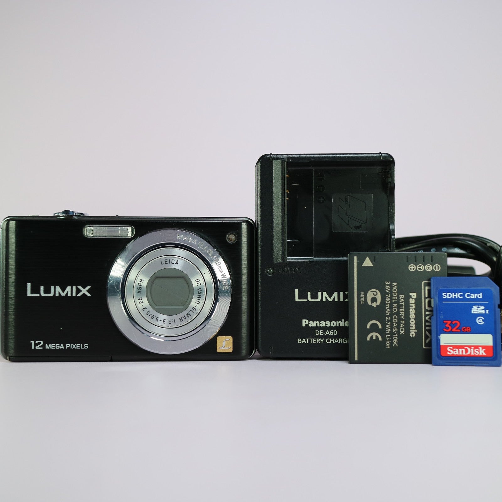 Panasonic Lumix DMC-FS15 12.1MP Digital Camera Black Tested Full Working Set