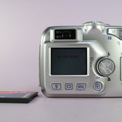 Nikon Digital Camera Coolpix 2100 2.0MP Silver Tested