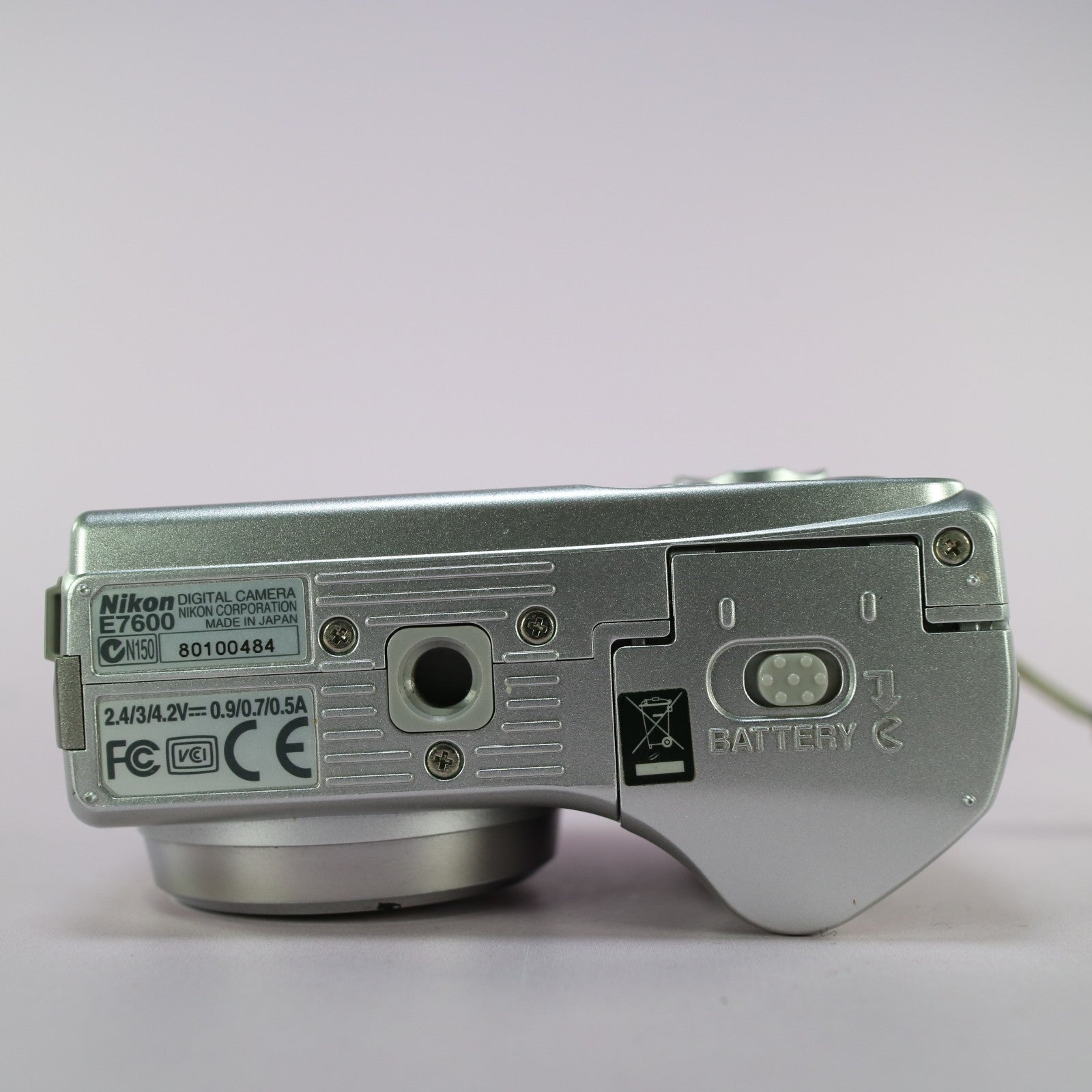 Nikon Digital Camera Coolpix 7600 7.1MP Silver Tested