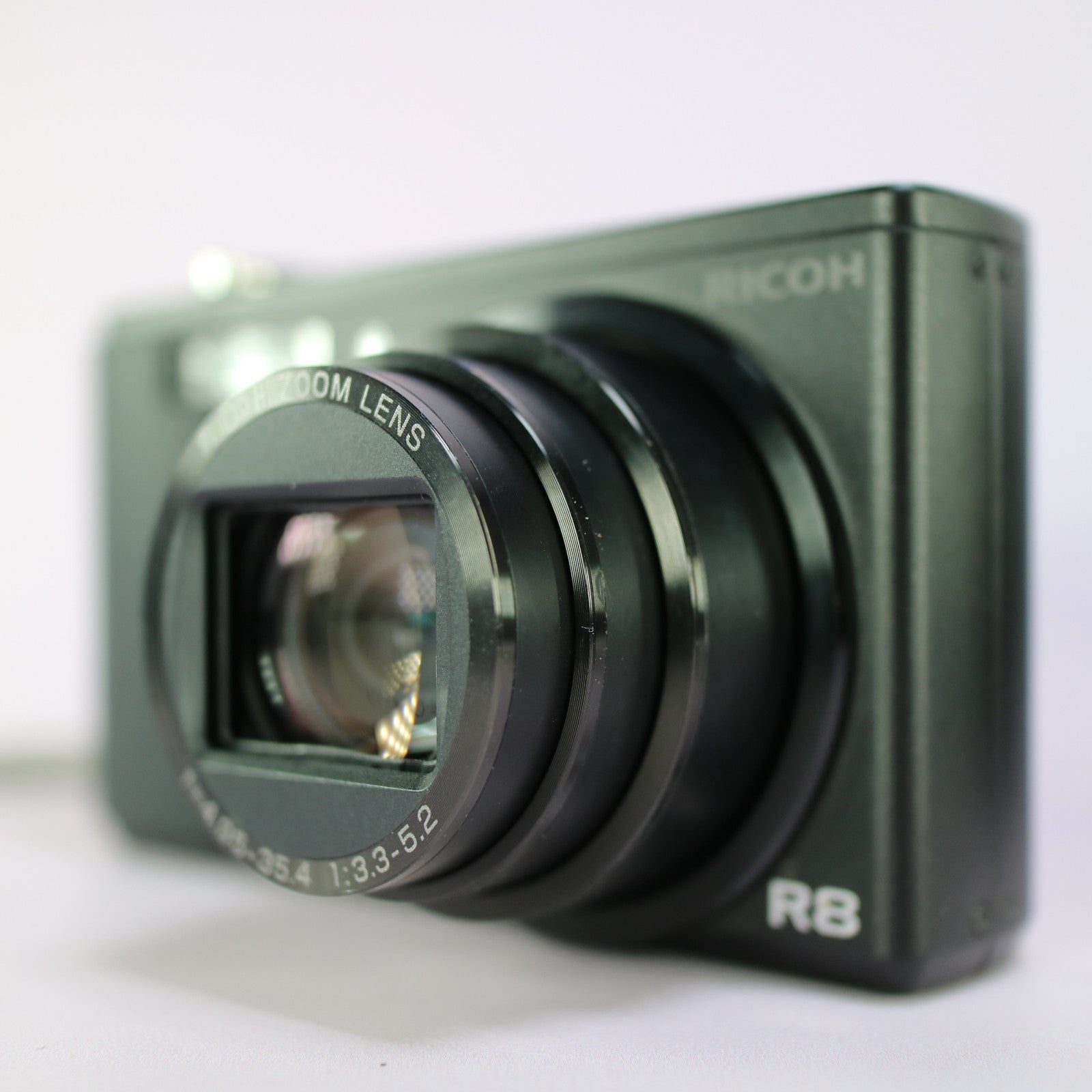 Ricoh Digital Camera R8 10.2MP Black Tested Full Working Set