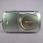 Olympus Camedia C-160 Zoom 2.0MP Compact Digital Camera Silver Tested