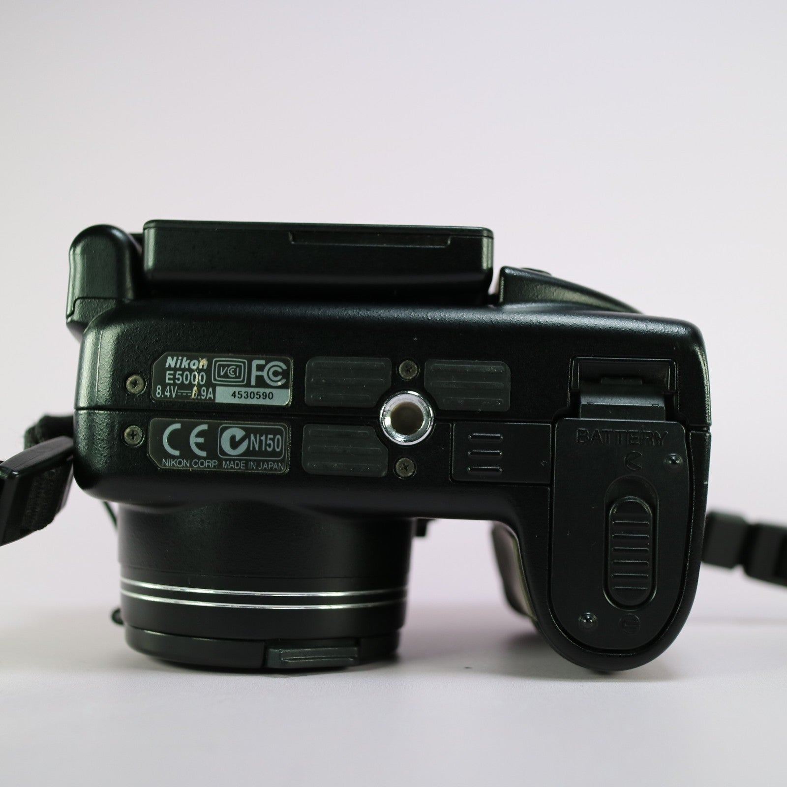 Nikon Digital Camera Coolpix 5000 5.1MP Flip Screen Black Tested