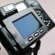 Nikon Digital Camera Coolpix 5000 5.1MP Flip Screen Black Tested Full Set
