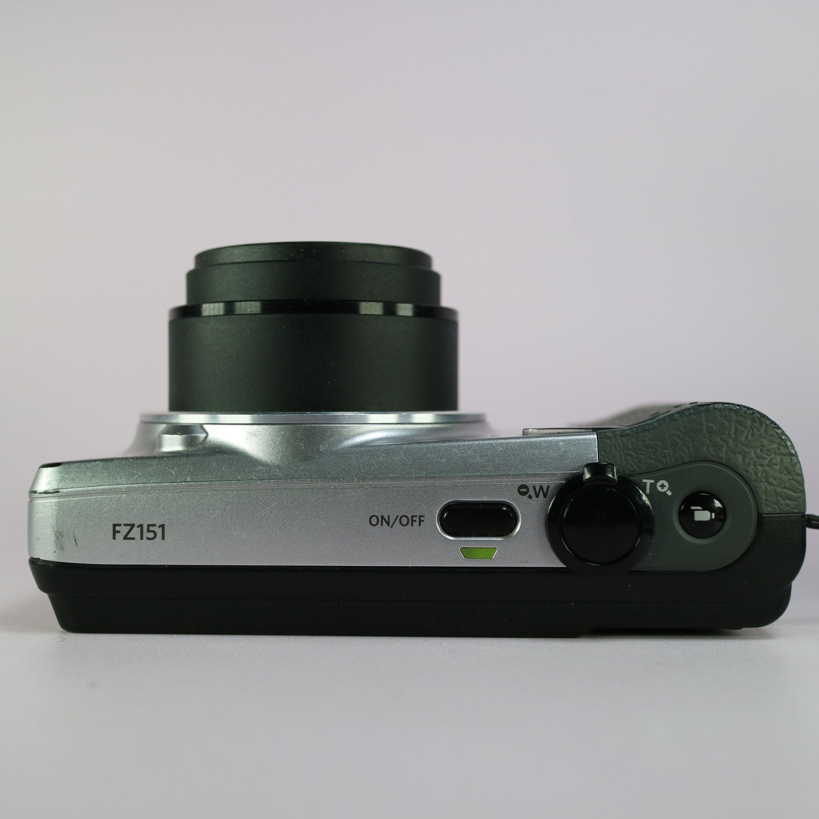 Kodak Digital Camera PixPro FZ151 16.1MP Silver Tested Full Working Set