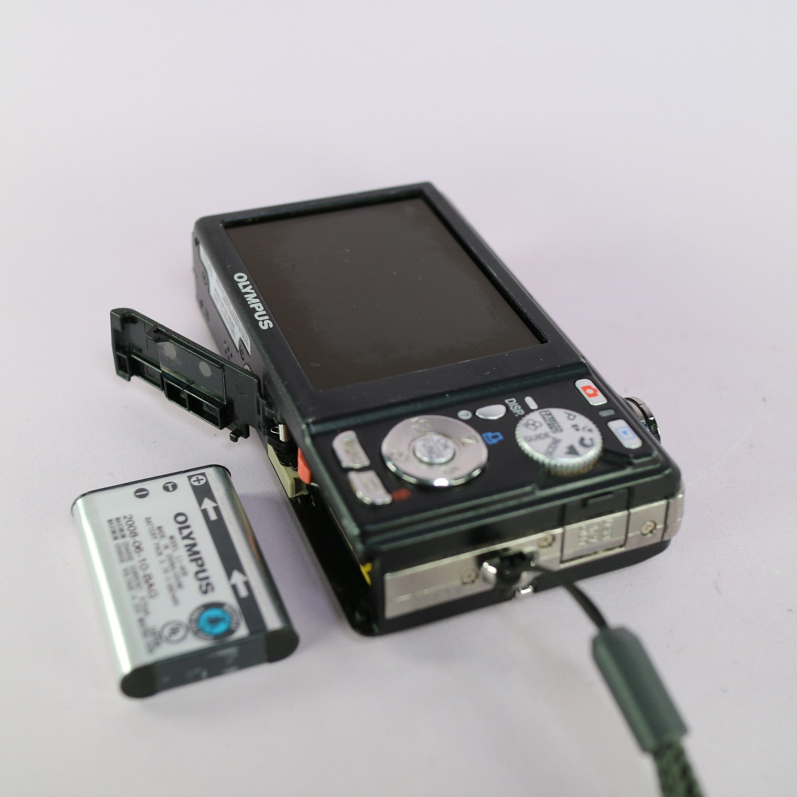 Olympus Digital Camera X-880 8.0MP Black Tested