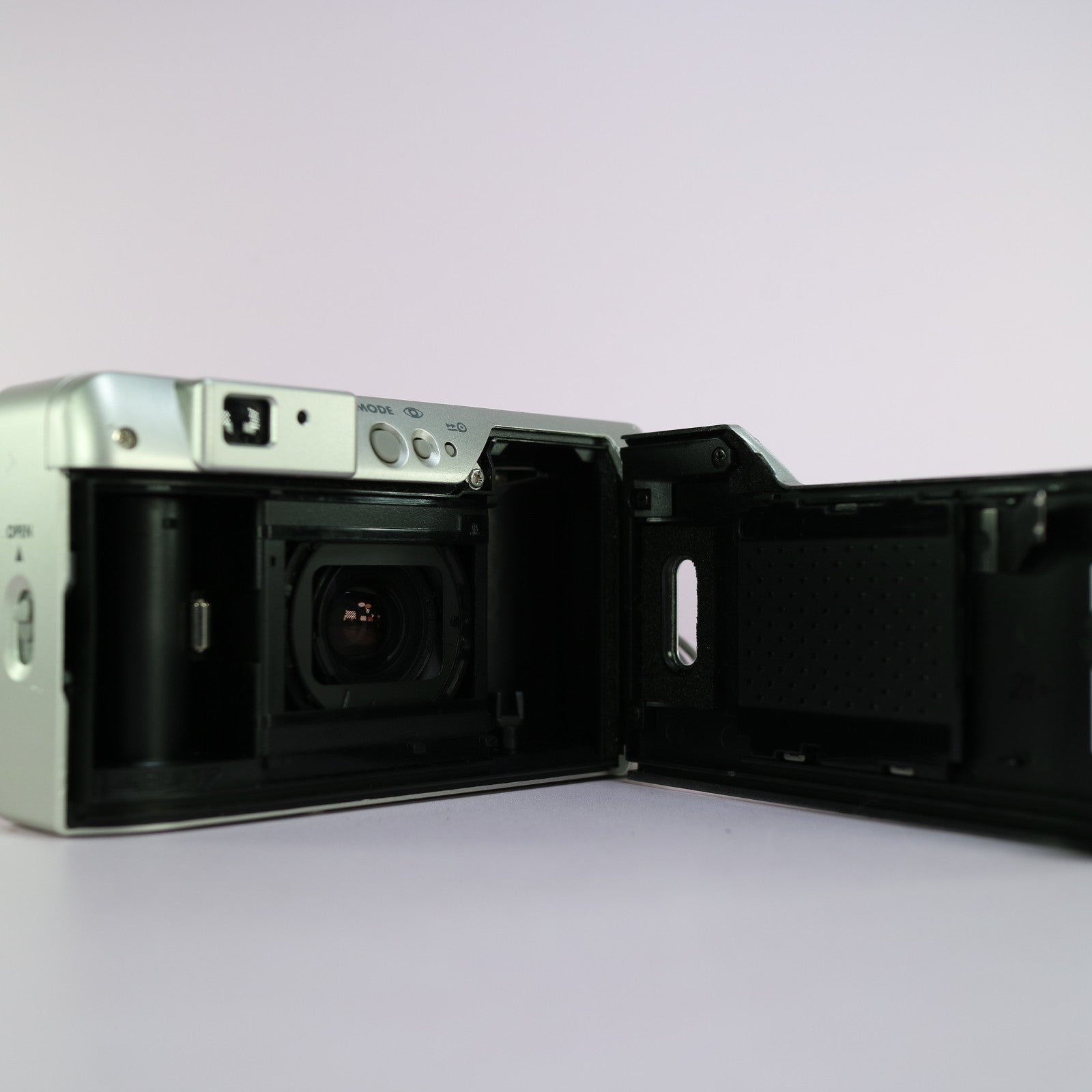 Konica Z Up 125e 35mm Film Point and Shoot Camera Silver Tested