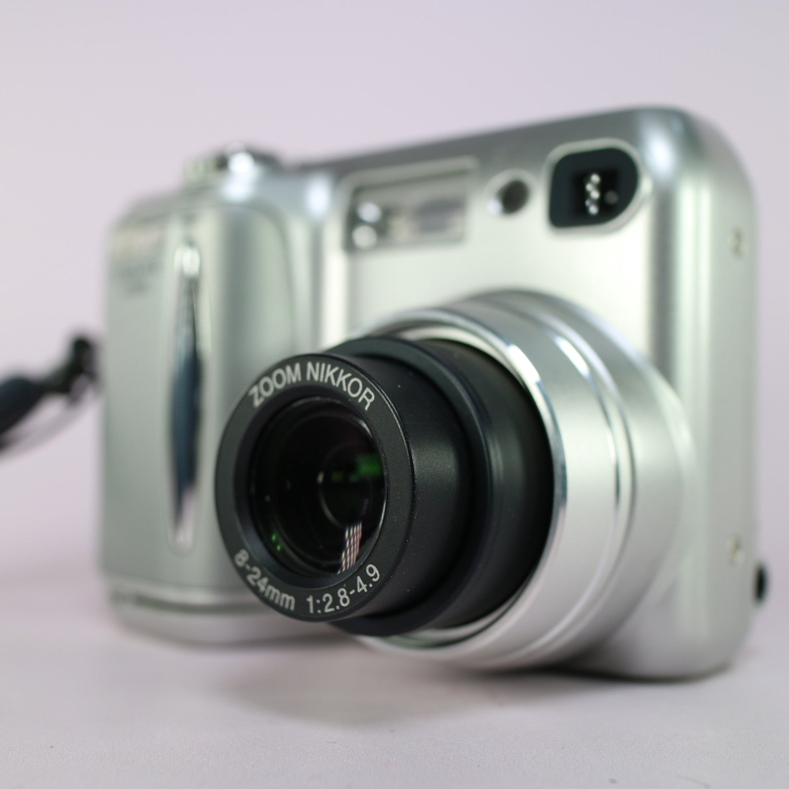 Nikon Digital Camera Coolpix 4300 4.0MP Silver Tested