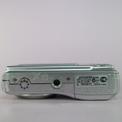 Fujifilm Digital Camera FinePix AV200 14.0MP Silver Tested