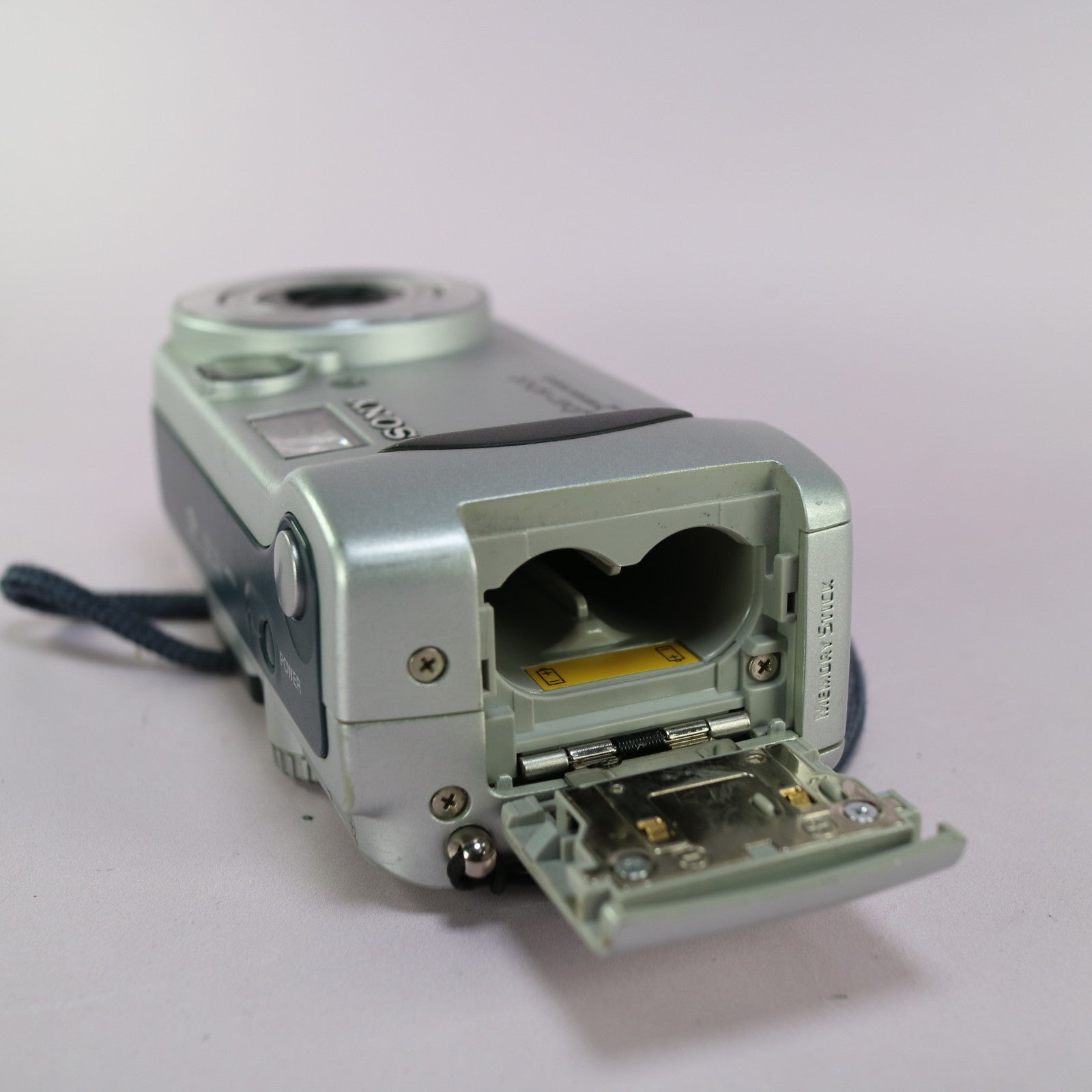Sony Cyber-shot DSC-P71 3.2MP Compact Digital Camera Silver Tested