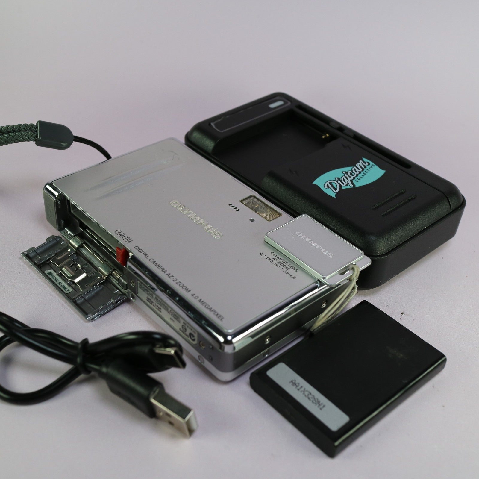 Olympus Digital Camera AZ-2 Zoom 4.0MP Silver Tested Full Set