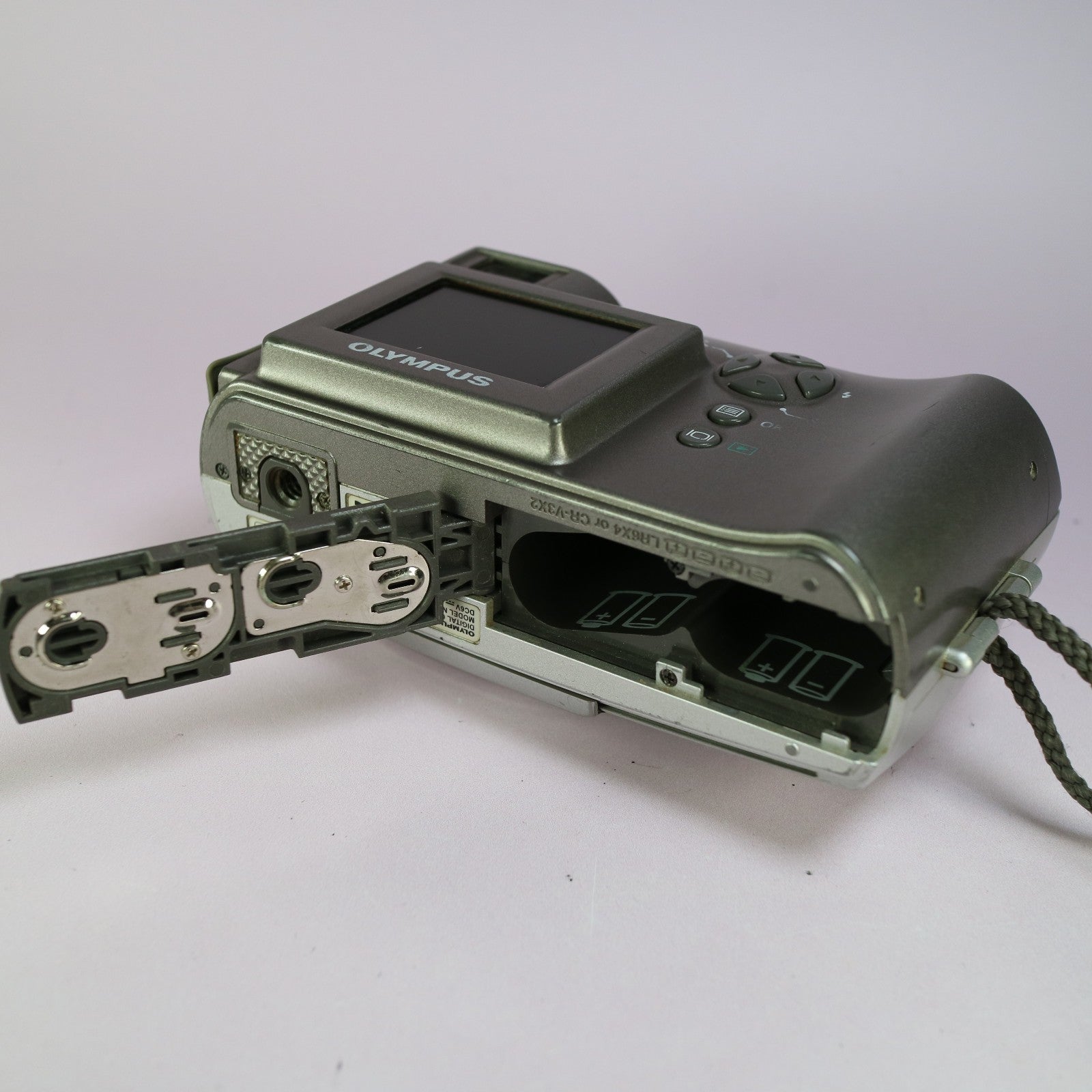 Olympus Digital Camera C-300 Zoom 3.0MP Silver Tested