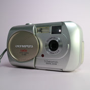 Olympus Digital Camera Camedia D-395 2.0MP Silver Tested With xD Card