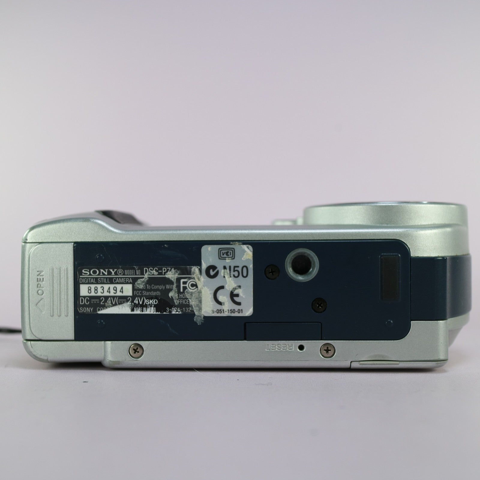 Sony Cyber-shot DSC-P71 3.2MP Compact Digital Camera Silver Tested