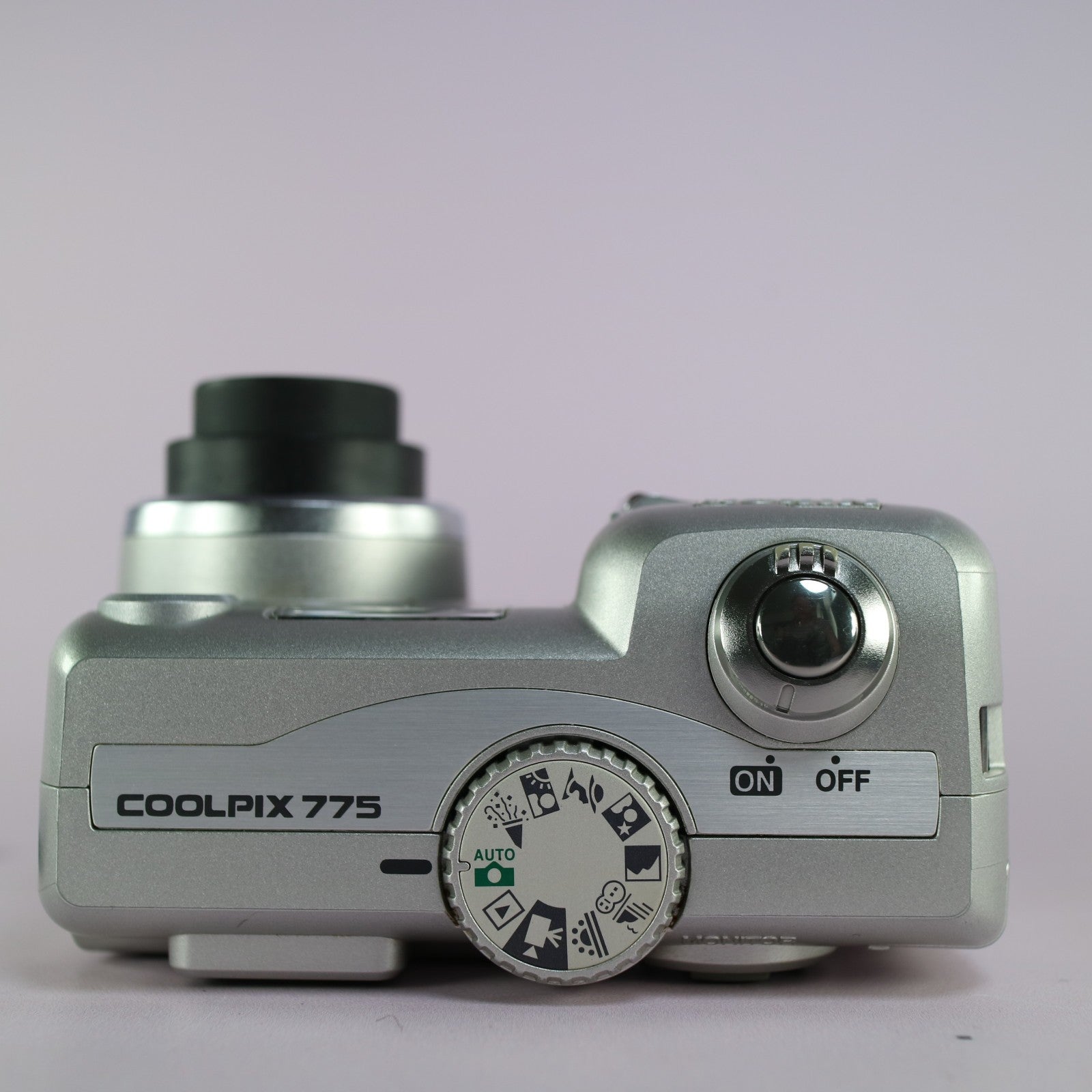 Nikon Digital Camera Coolpix 775 2.1MP Silver Tested