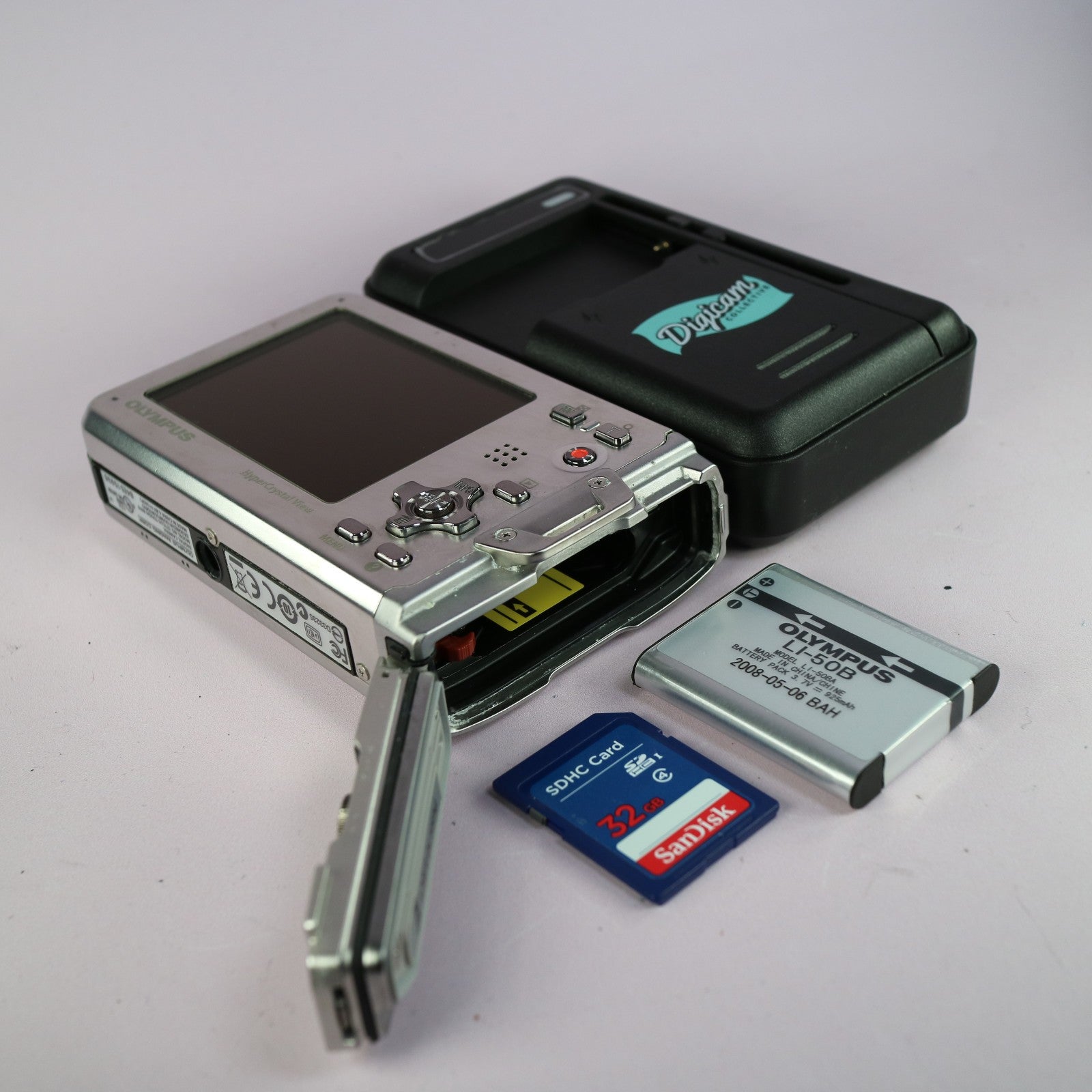Olympus Digital Camera Mju Tough 8010 14.0MP Blue Tested Full Working Set