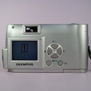 Olympus Digital Camera Camedia Brio D-230 2.0MP Silver Tested With SM Card