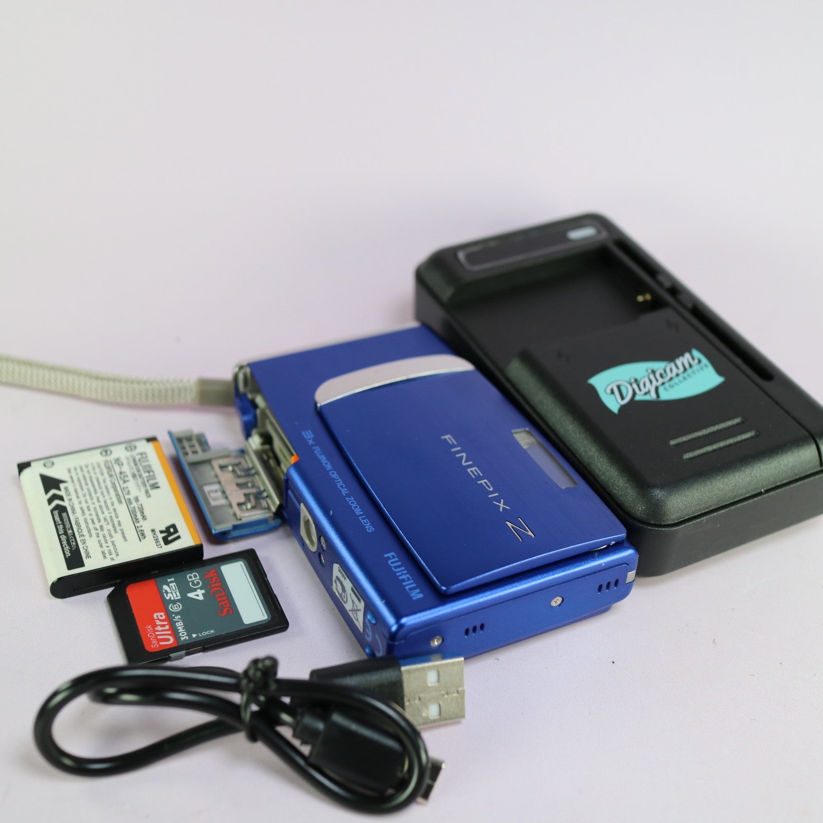 Fujifilm Digital Camera FinePix Z10fd 7.2MP Blue Tested Full Working Set