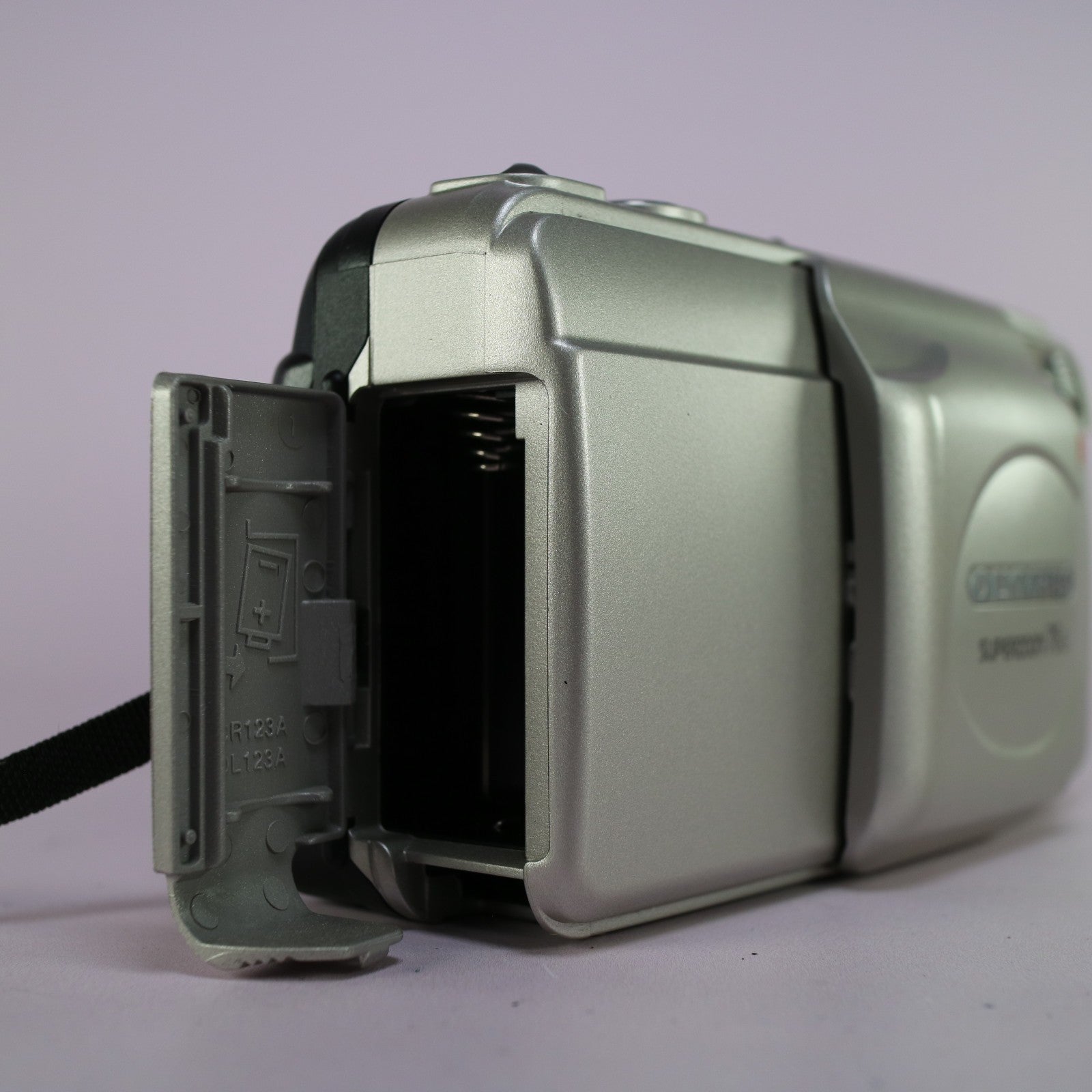 Olympus Superzoom 76G 35mm Film Point and Shoot Camera Silver Tested
