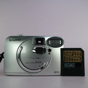 Fujifilm FinePix A201 2.0MP Digital Camera Silver Tested w/ Smartmedia Card