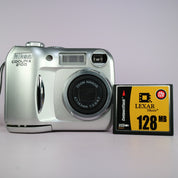 Nikon Digital Camera Coolpix 2100 2.0MP Silver Tested