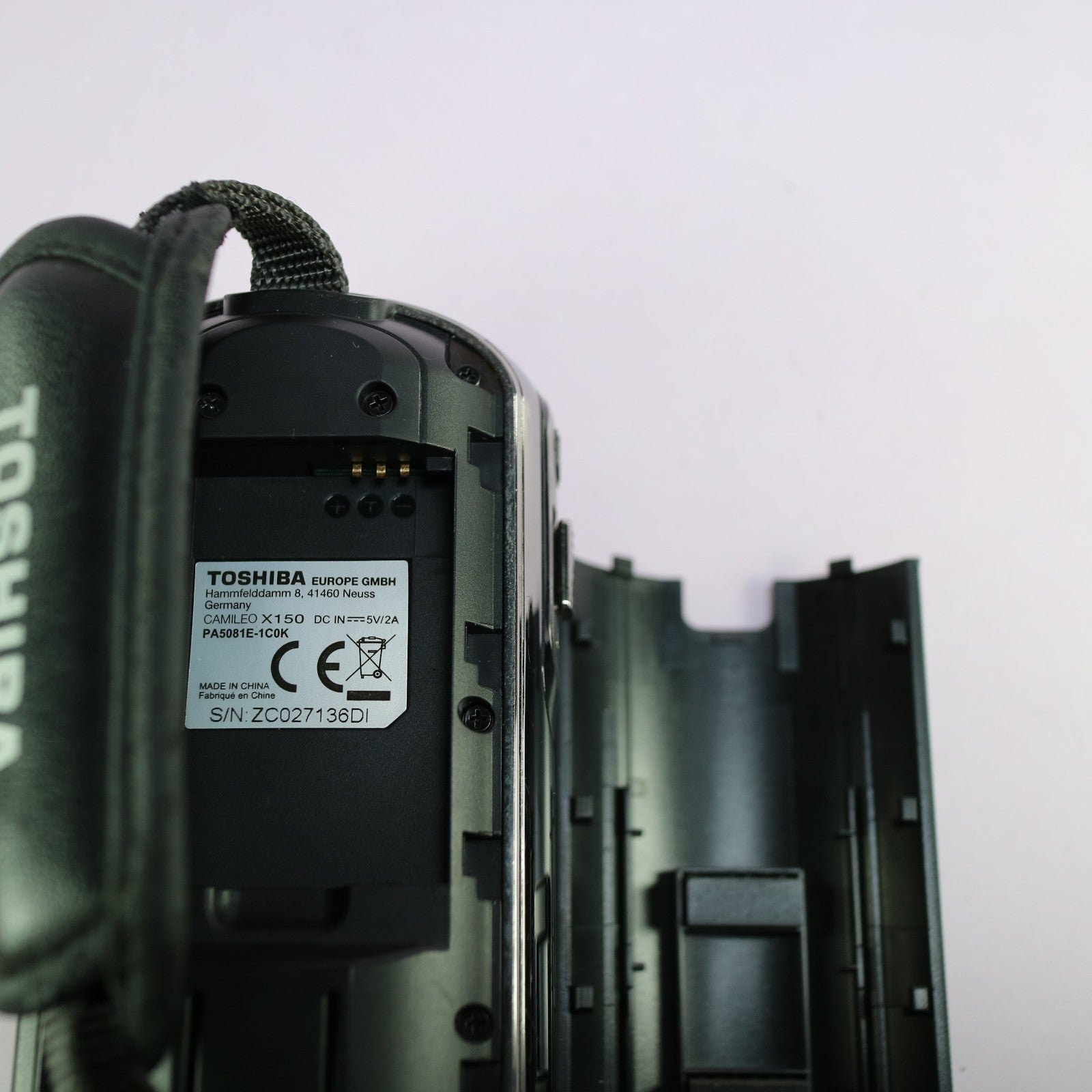 Toshiba Camileo X150 Compact Handheld HD Video Camcorder Black Tested Full Set