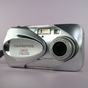 Olympus Digital Camera Camedia D-580 Zoom 4.0MP Silver Tested With xD Card
