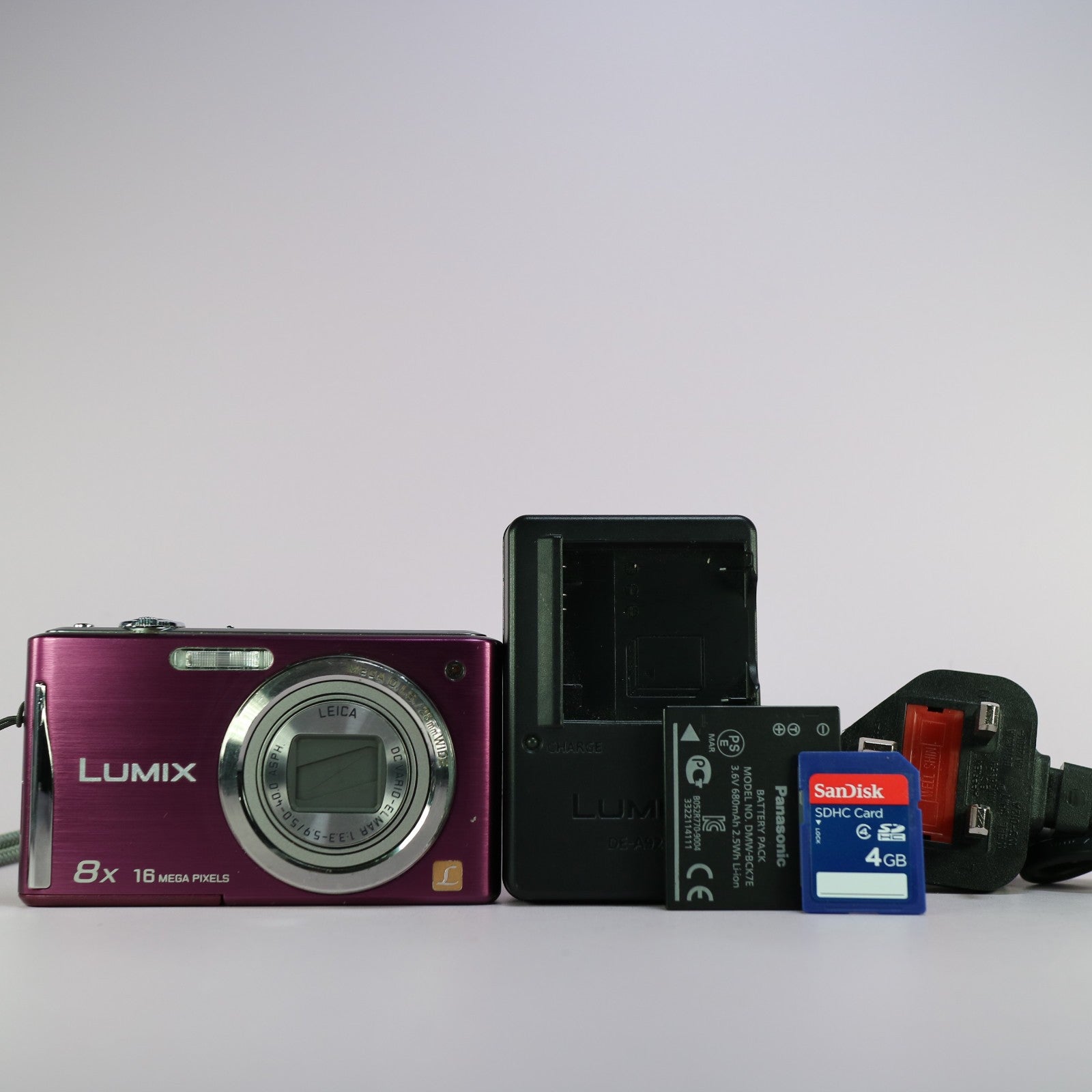 Panasonic Digital Camera Lumix DMC-FS35 16.1MP Purple Tested Full Working Set