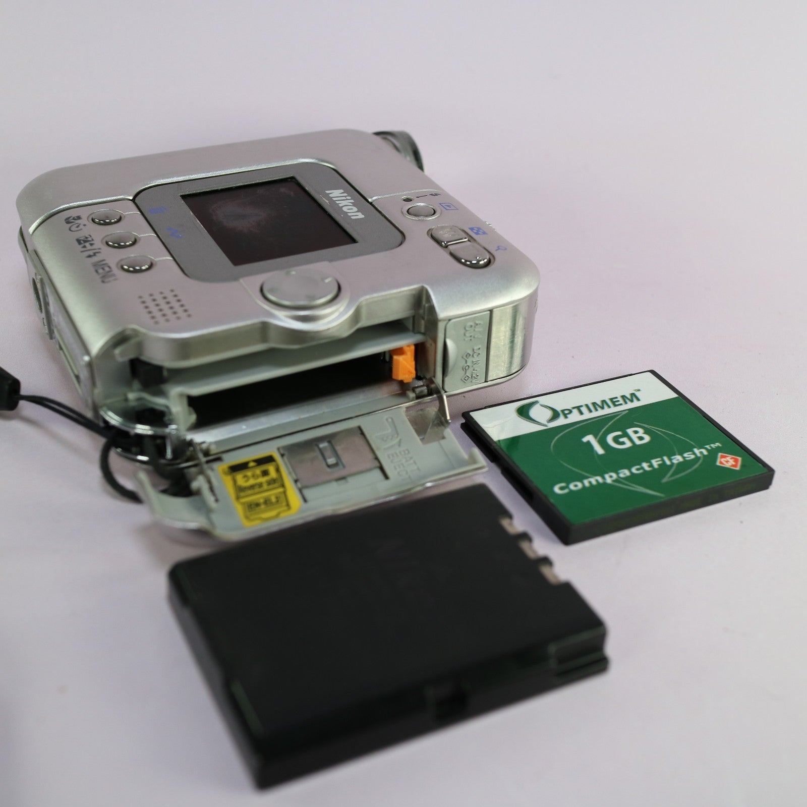 Nikon Coolpix SQ 3.1MP Compact Digital Camera Silver Tested