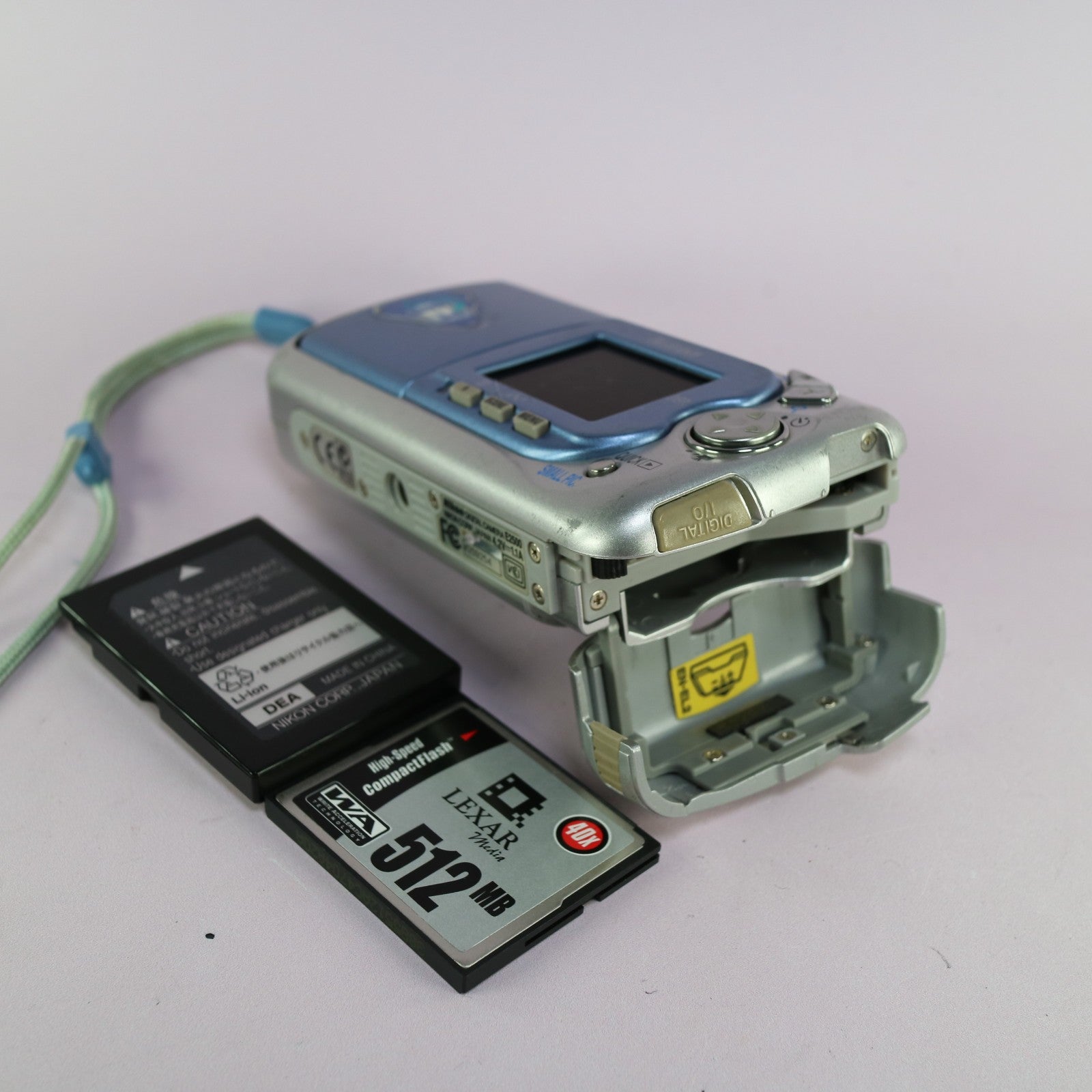 Nikon Digital Camera Coolpix 2500 2.0MP Silver Blue Tested