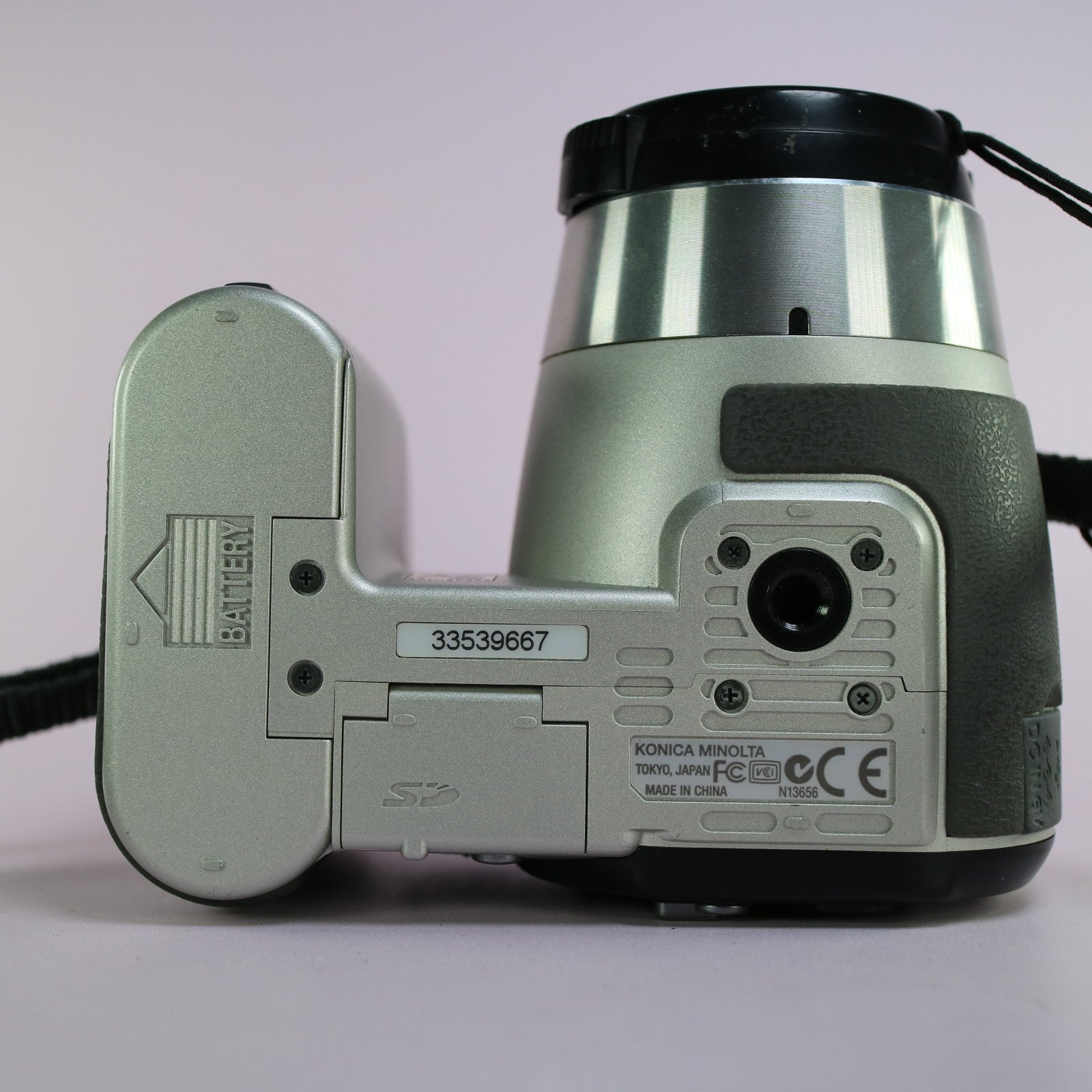 Minolta Digital Bridge Camera Dimage Z5 5.0MP Silver Tested